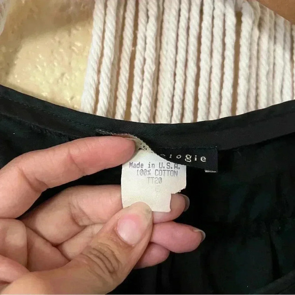 Anthropologie black brown embroidered blouse top size 6 - Picture 6 of 6